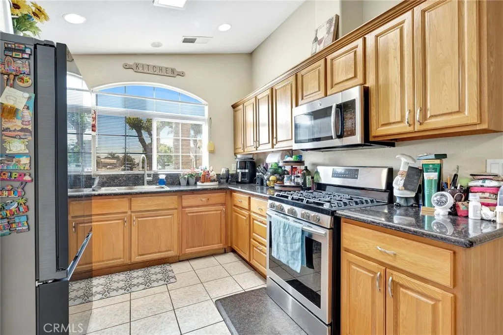Additional image 14 of 980 Redwood St, Parlier, CA 93648