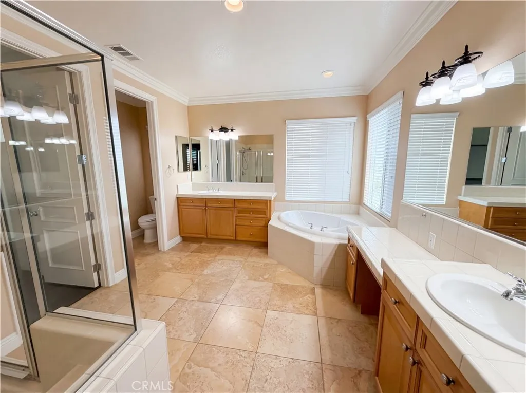 Additional image 11 of 23 Plaza Modena, Lake Elsinore, CA 92532