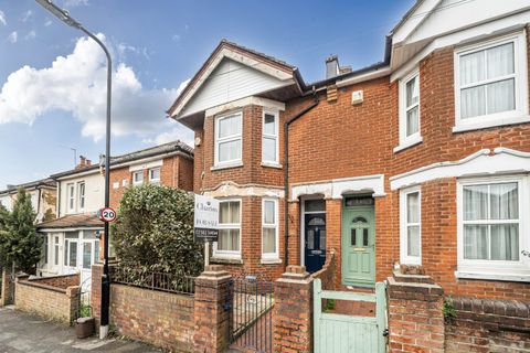 Ampthill Road, Shirley, Southampton, Hampshire SO15