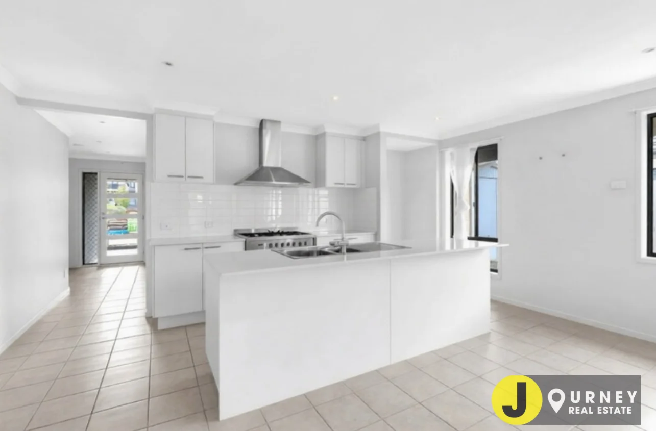 Additional image 2 of 12 Caxton Close, Clyde VIC 3978