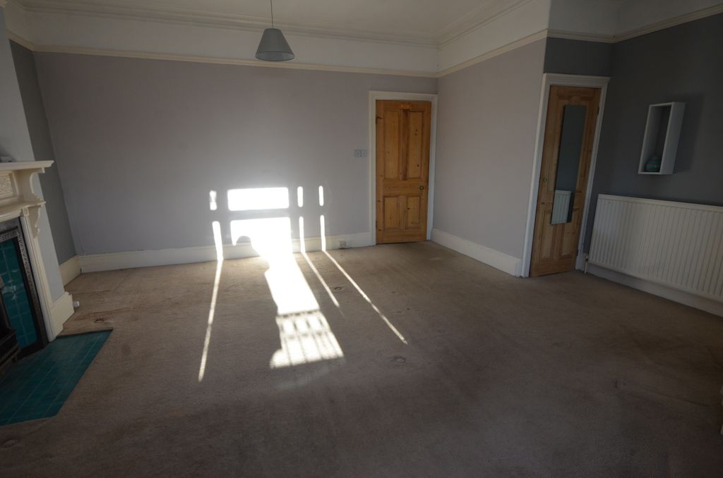 Additional image 13 of 4 bed town house to rentAbbey Road, Grimsby DN32