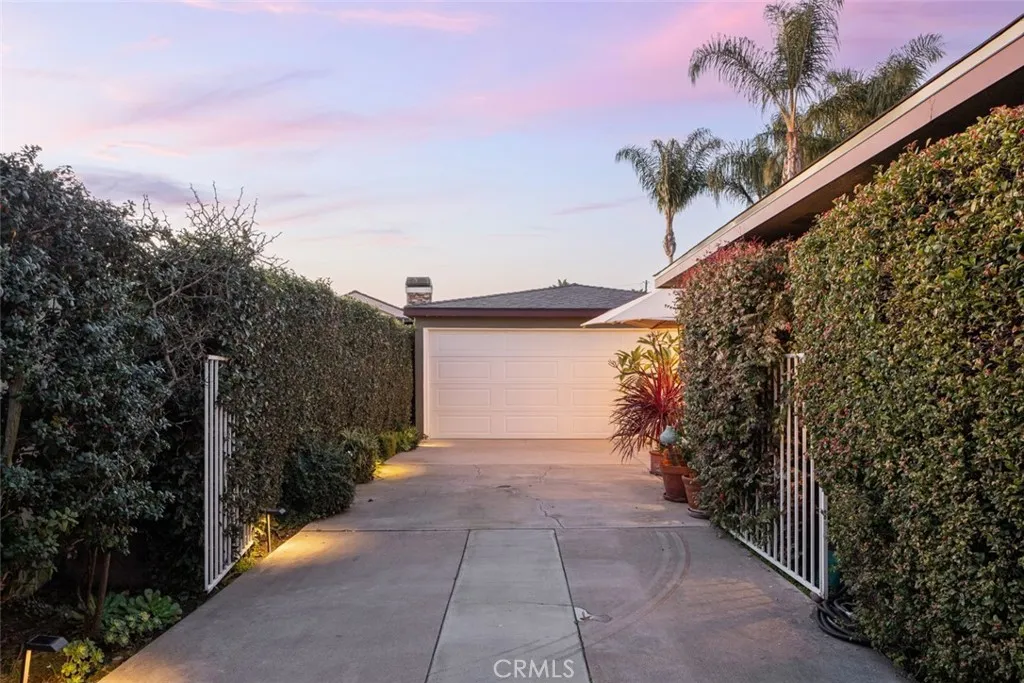 Additional image 19 of 2011 Tustin Avenue, Costa Mesa, CA 92627
