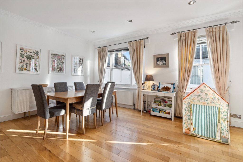 Additional image 6 of 4 bed town house to rentFulton Mews, London W2