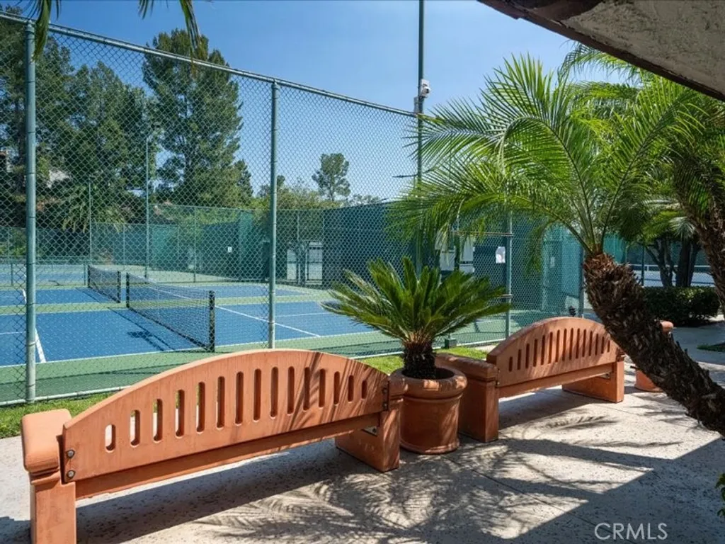 Additional image 30 of 9735 Via Roma, Burbank, CA 91504