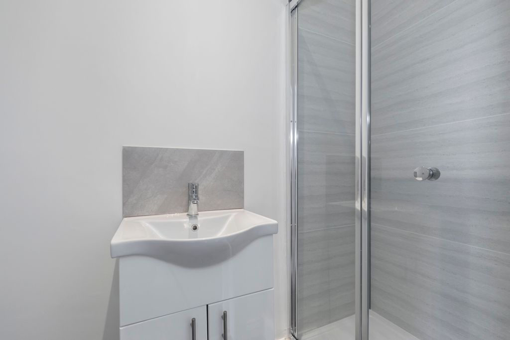 Additional image 5 of 1 bed flat to rentBerkeley Street, Cheltenham GL52