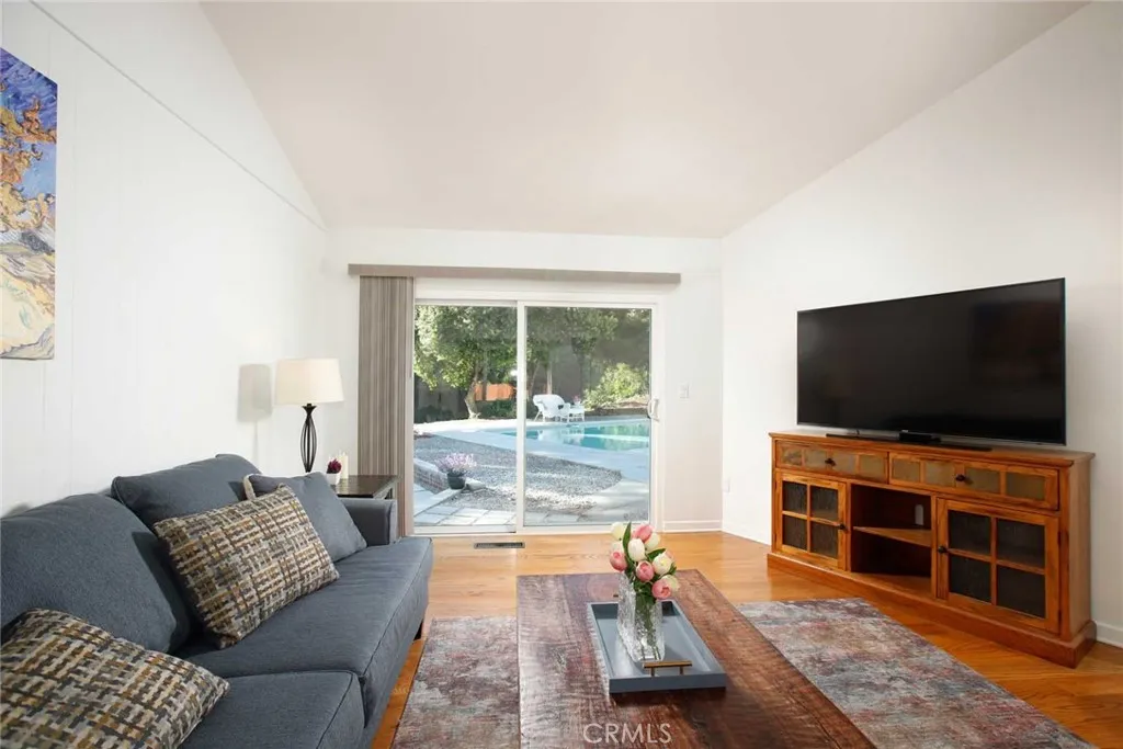 Additional image 60 of 5127 Solliden Ln, La Canada Flintridge, CA 91011