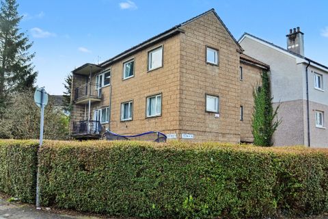 Fieldhead Drive, Eastwood, Glasgow G43
