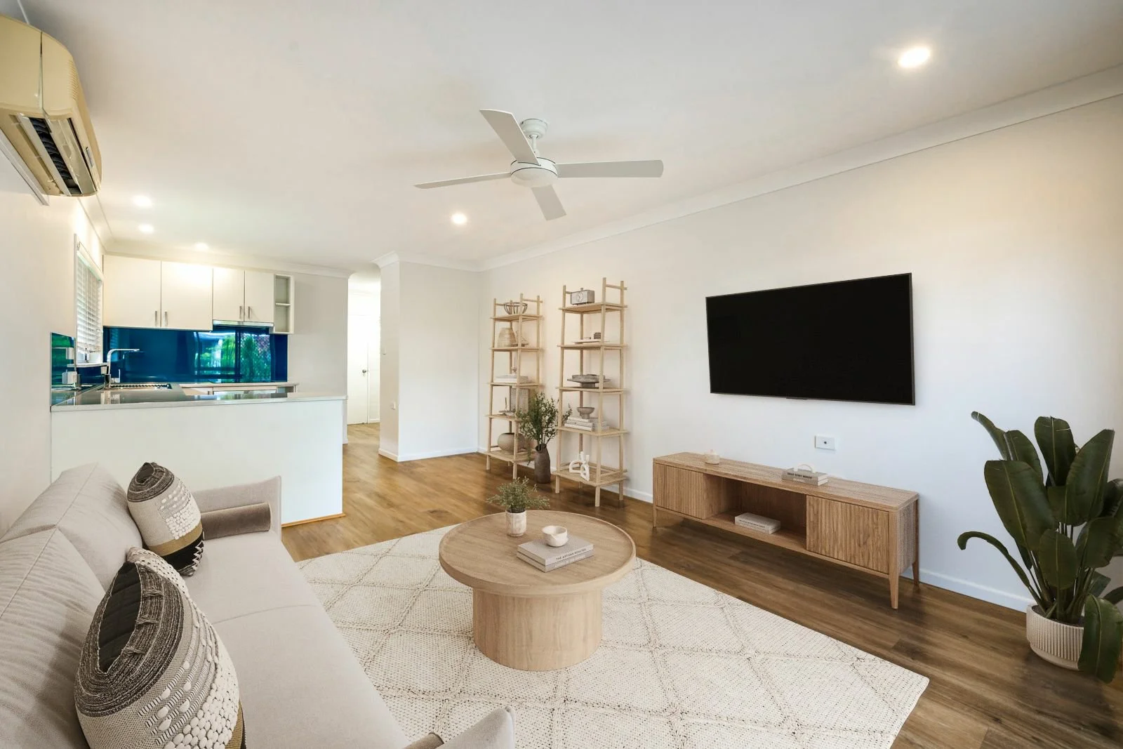 10/473-479 McCoombe Street, Mooroobool QLD 4870