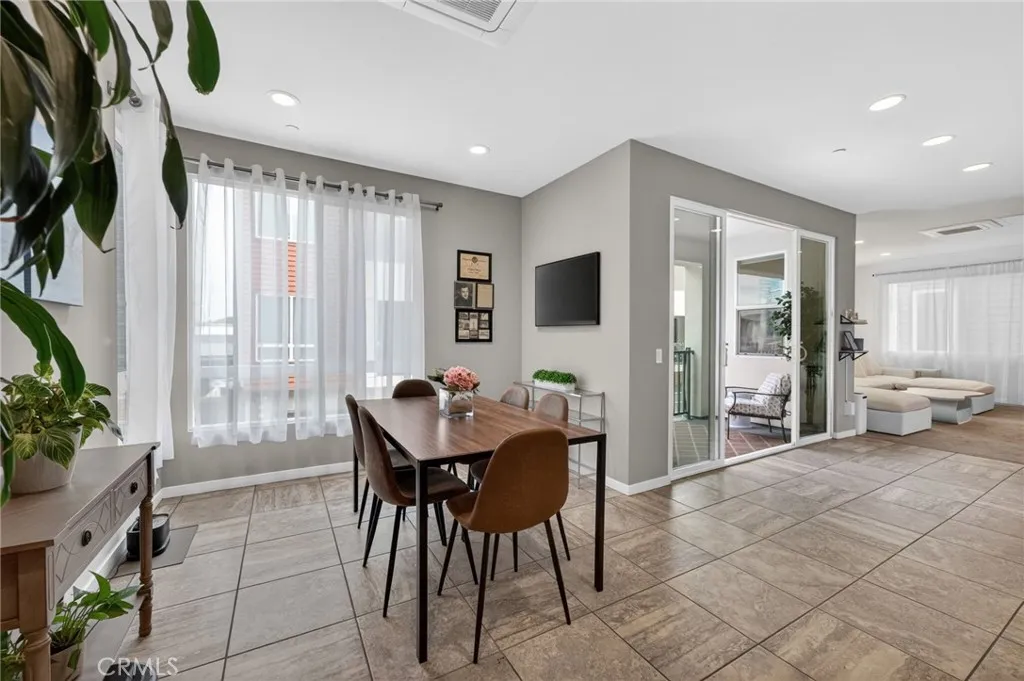 Additional image 84 of 821 Brickyard, Costa Mesa, CA 92627