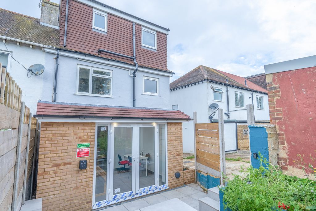 Additional image 10 of 6 bed end terrace house to rentBevendean Crescent, Brighton BN2
