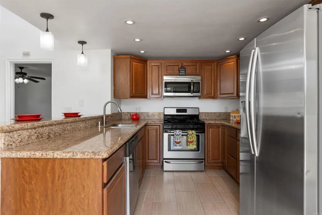 Additional image 32 of 333 Melrose Dr. Unit F, Vista, CA 92083
