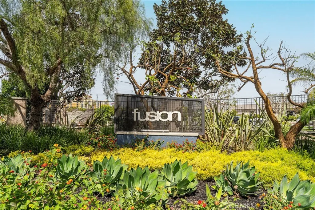5401 W 149th Place Unit 13, Hawthorne, CA 90250