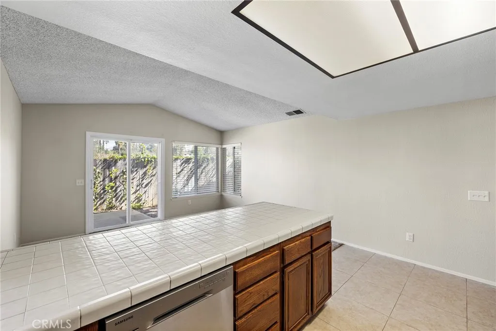 Additional image 19 of 5050 Canyon Crest Dr Unit 7, Riverside, CA 92507