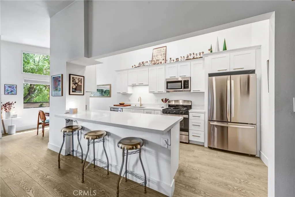 Additional image 11 of 5805 Whitsett Avenue Unit 201, Valley Village, CA 91607