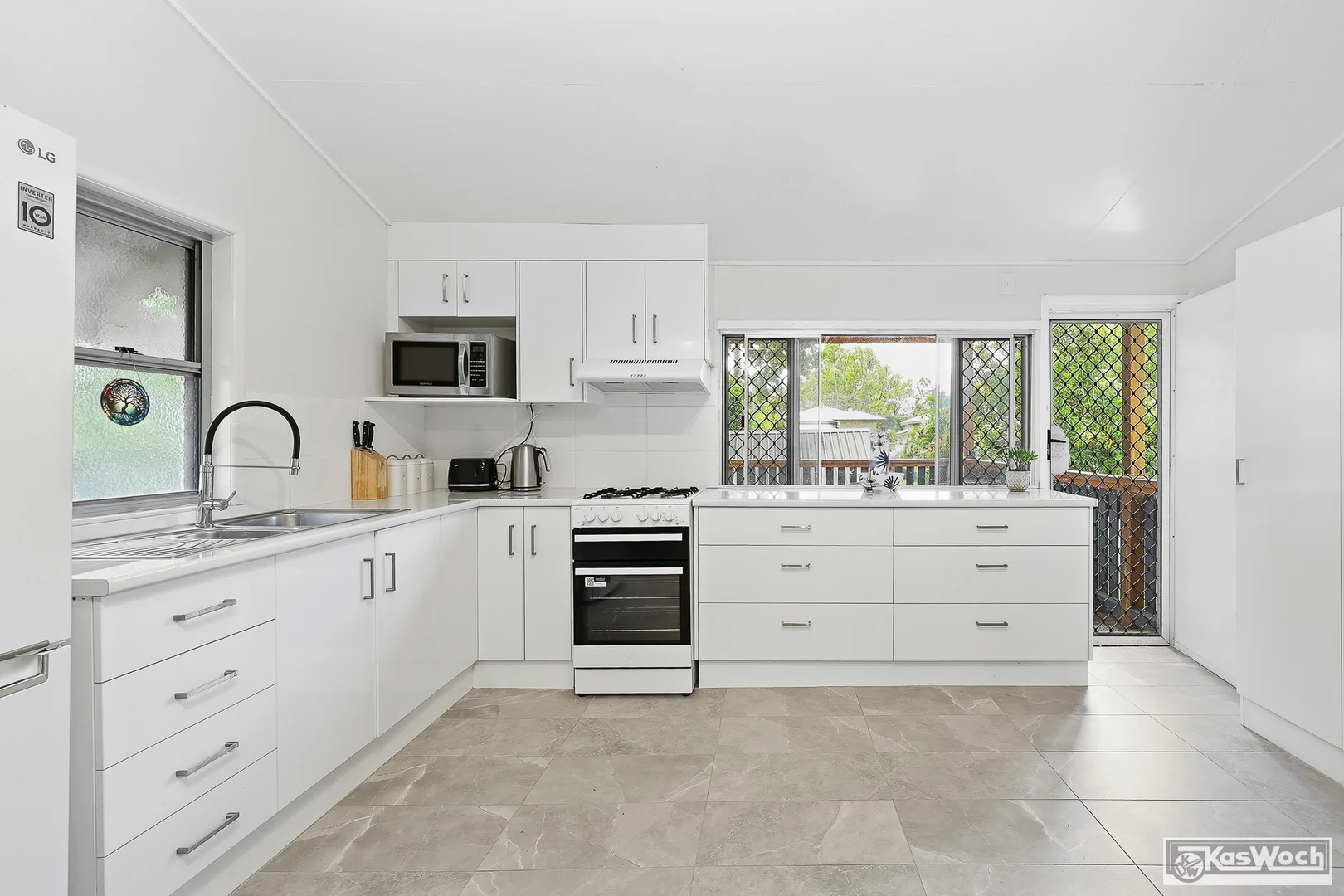 Additional image 3 of 285 EAST STREET, Depot Hill QLD 4700
