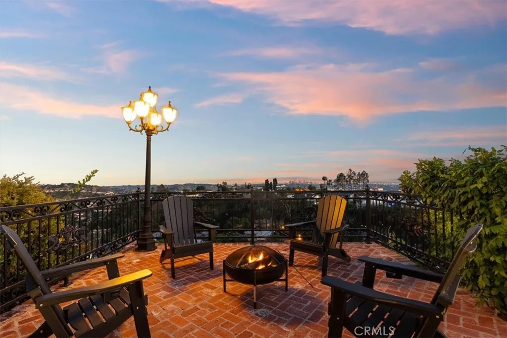 Additional image 142 of 834 Moorside Drive, Glendale, CA 91207