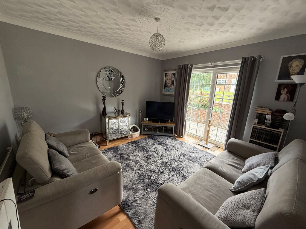 Additional image 3 of 1 bed flat to rentSwn Y Nant, Kidwelly SA17