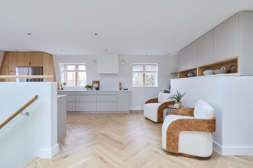 Additional image 6 of 4 bed flat to rentFlat 6, Hills Road, Cambridge CB2