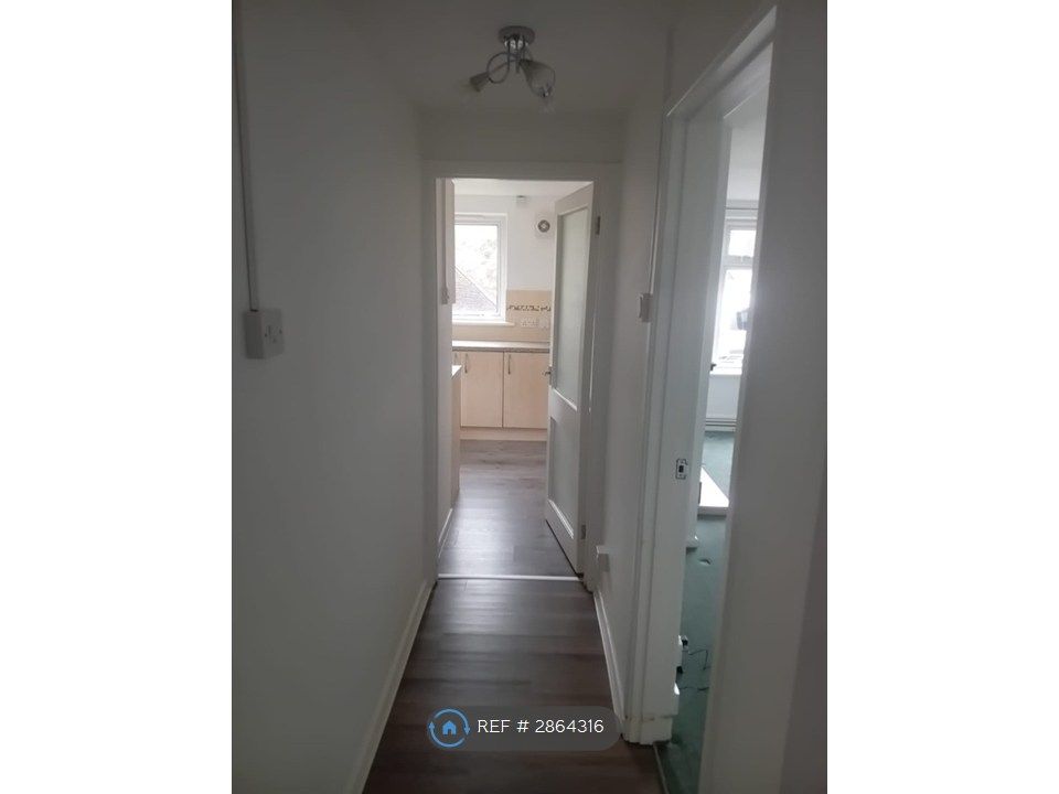 Additional image 11 of 2 bed flat to rentPontrhydyfen, Port Talbot SA12