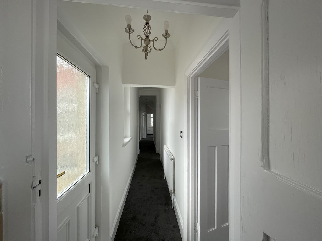 Additional image 7 of 3 bed maisonette to rentPark Avenue, Porthcawl CF36
