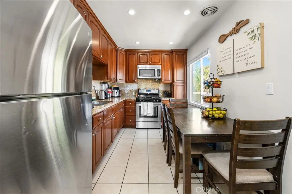Additional image 41 of 435 E Adams St, Santa Ana, CA 92707