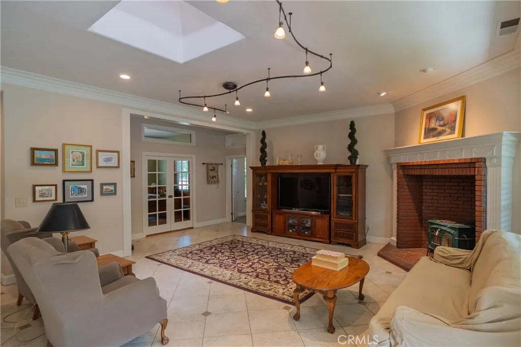 Additional image 11 of 575 Woodlands Dr, Madera, CA 93637