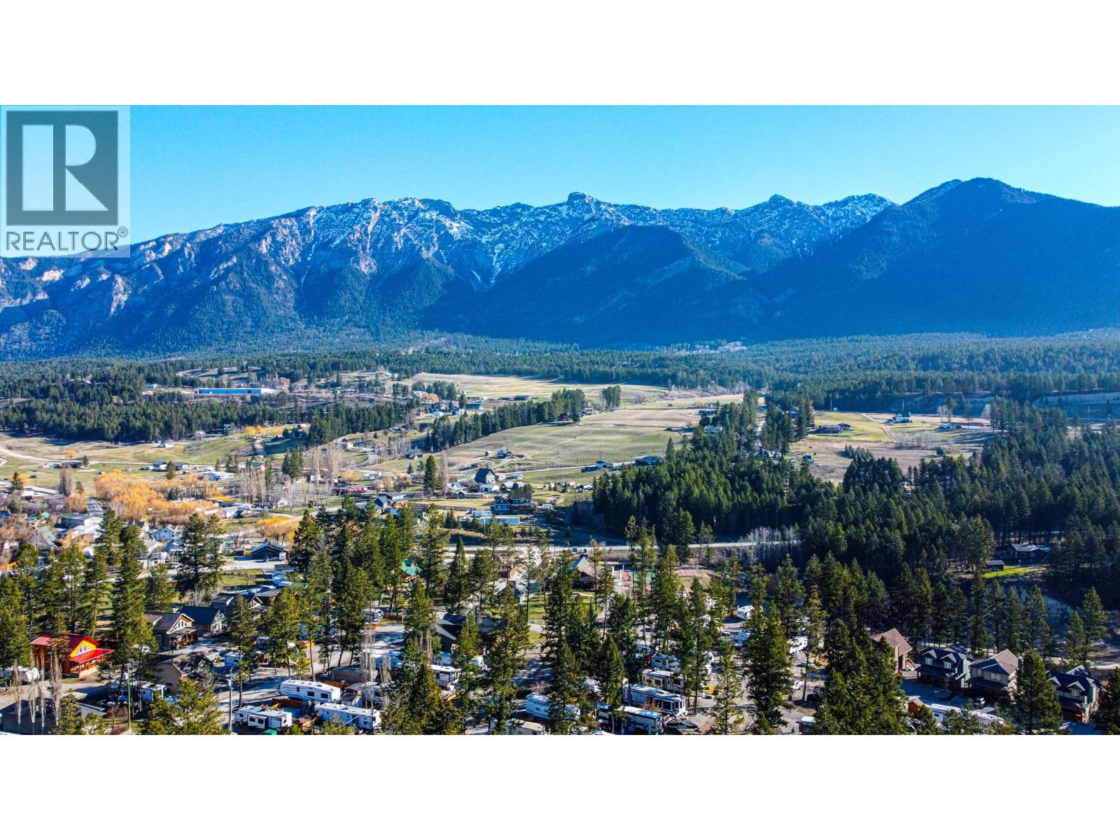 Additional image 3 of 4868 Riverview Drive, Edgewater, BC, V0A1E0