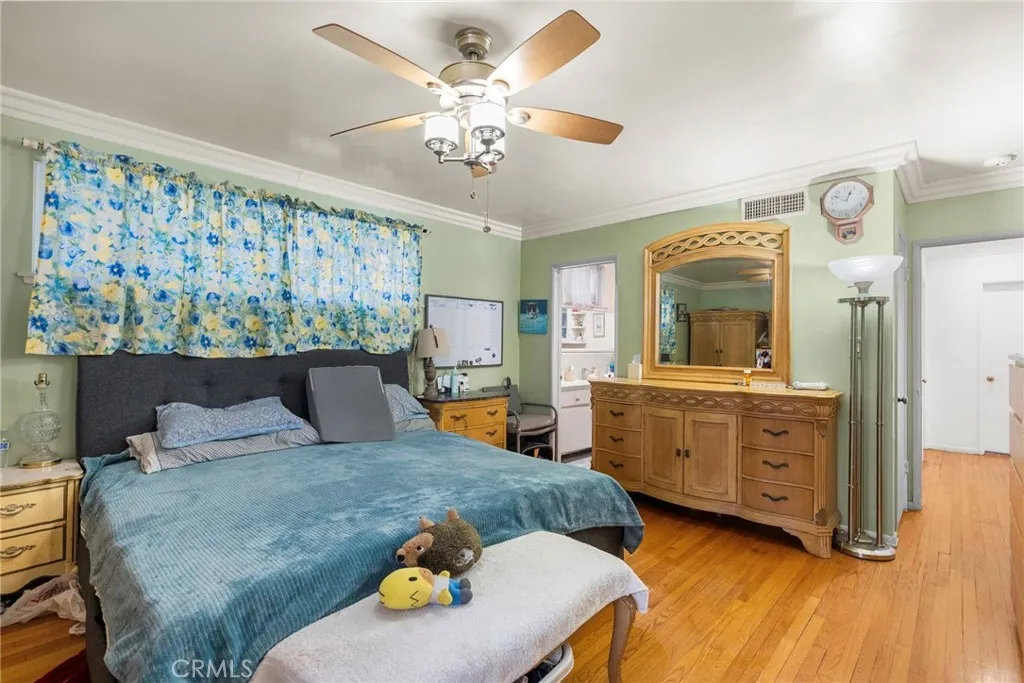Additional image 32 of 9253 Hayvenhurst Avenue, North Hills, CA 91343