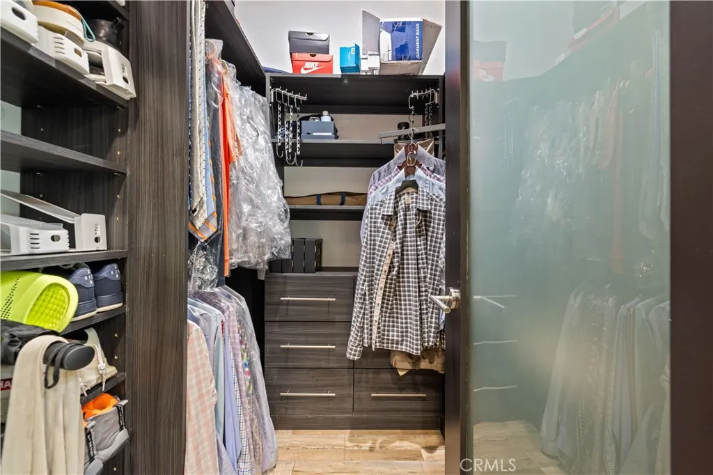 Additional image 100 of 17929 Martha Street, Encino, CA 91316