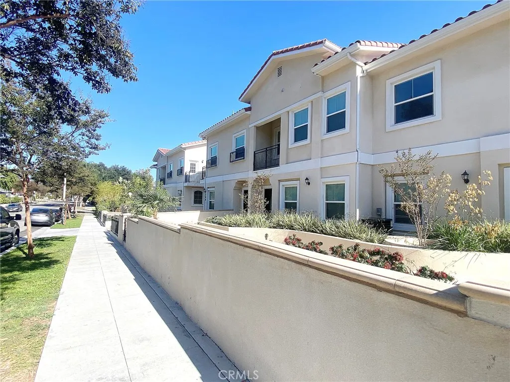 Additional image 41 of 300 Alhambra Road E Unit E, Alhambra, CA 91801