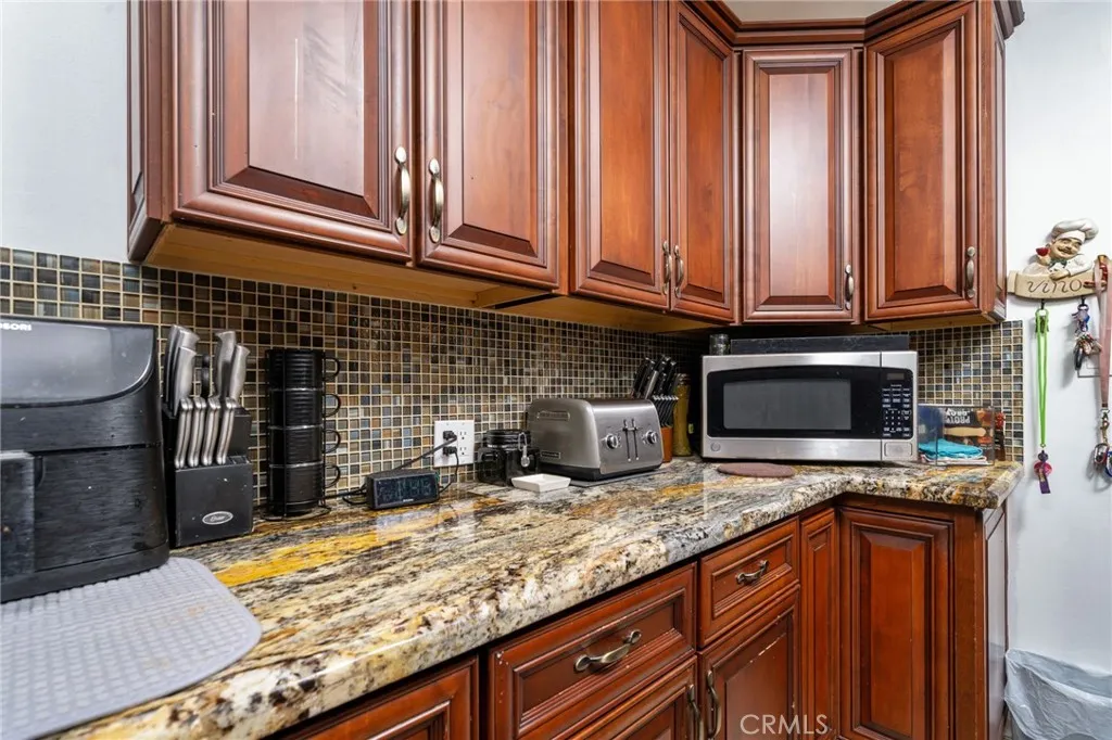 Additional image 55 of 2737 S Spaulding Ave, Los Angeles, CA 90016