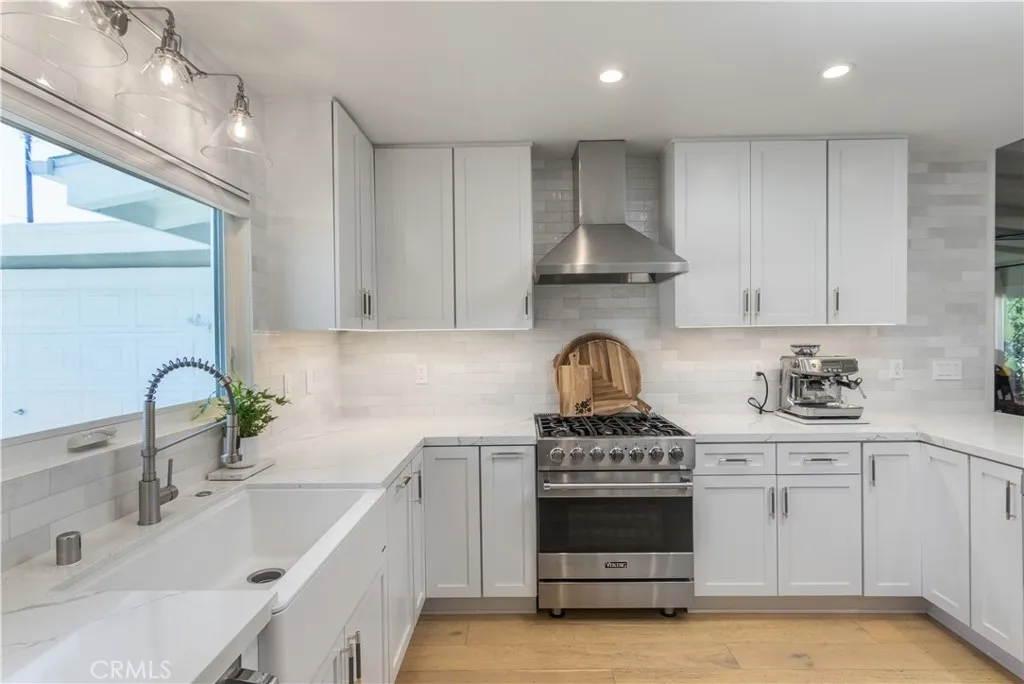 Additional image 42 of 23265 Sylvan St, Woodland Hills, CA 91367