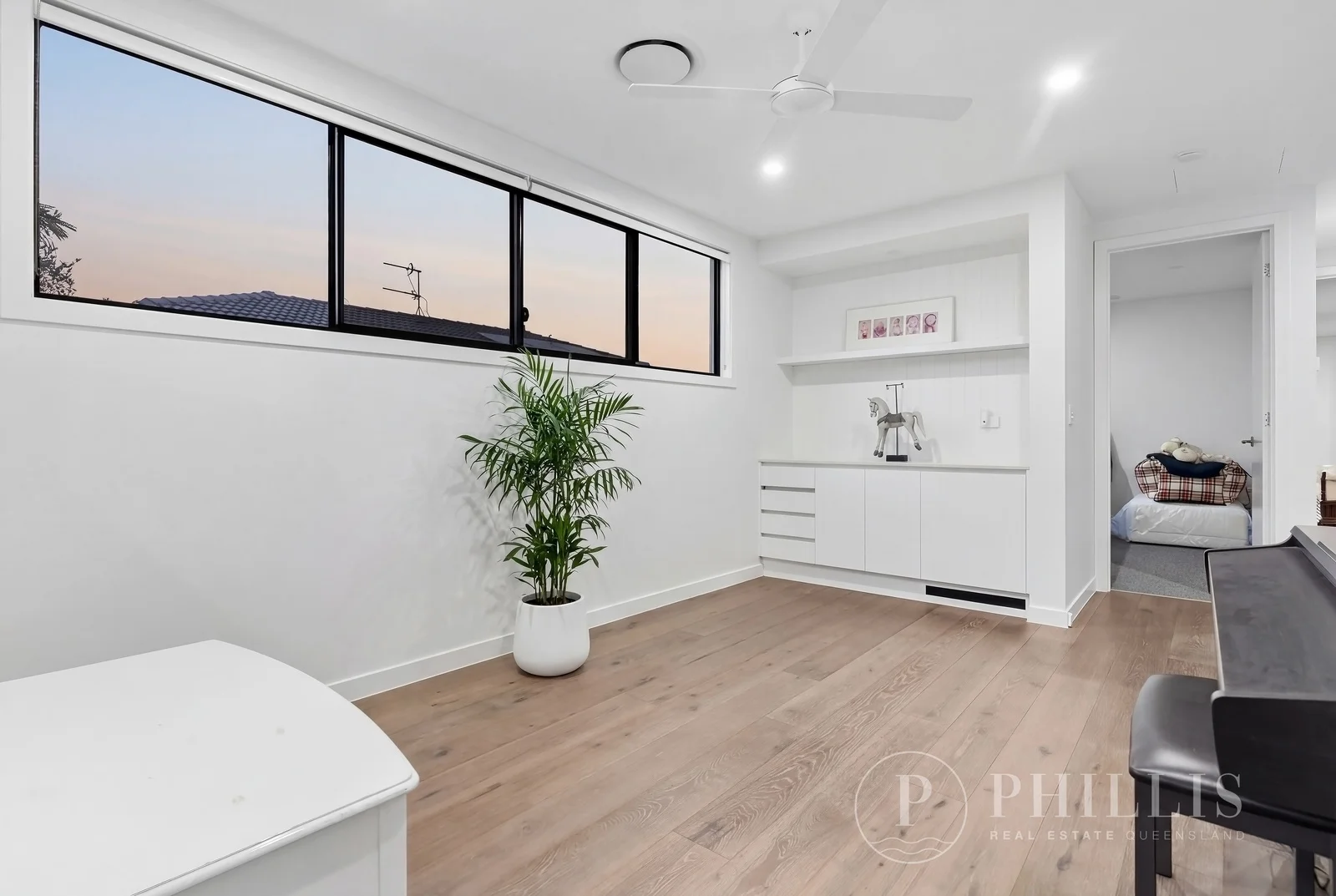 Additional image 15 of 2/8 Thelma Avenue, Biggera Waters QLD 4216