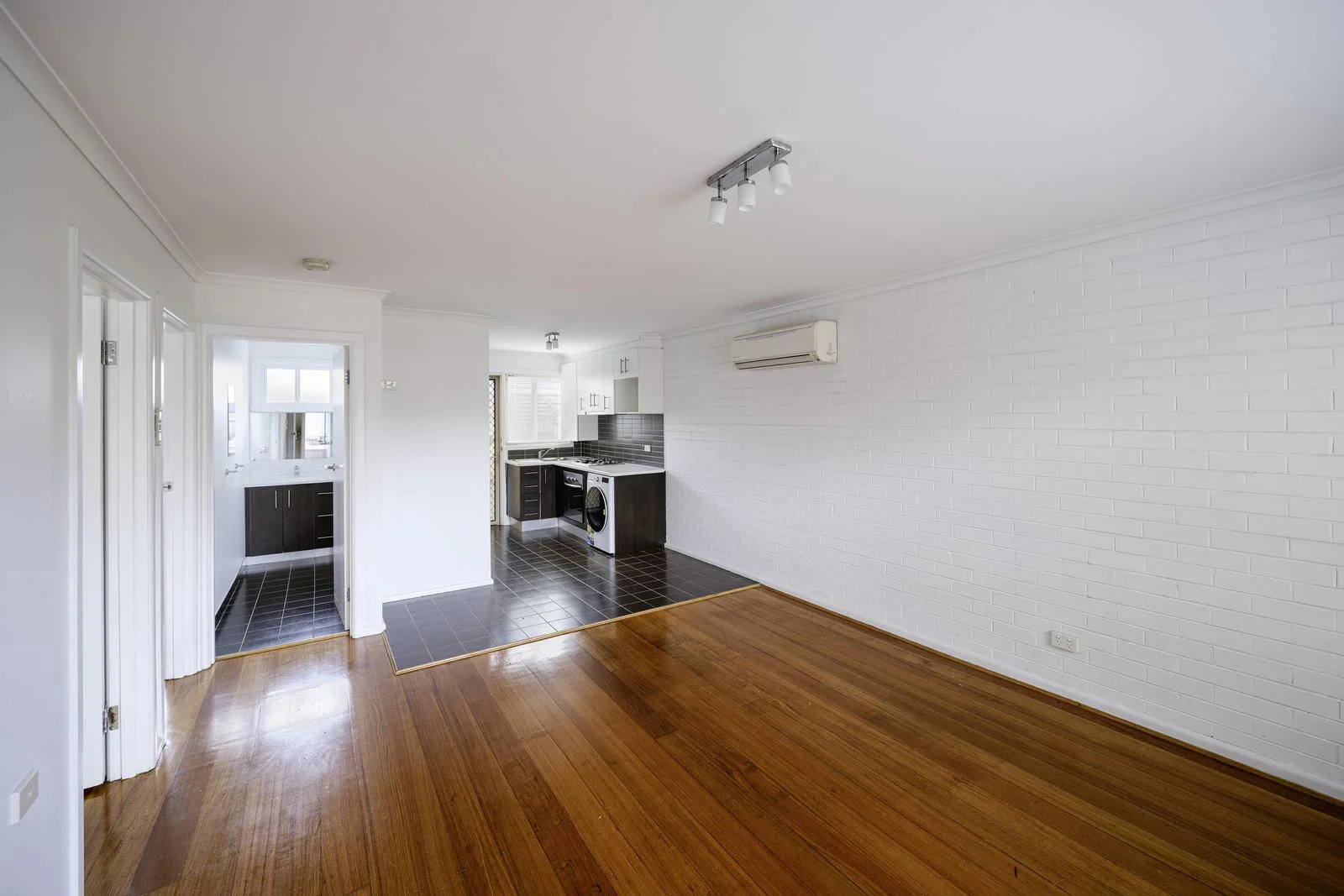 Additional image 3 of 3/6 Storey Road, Reservoir VIC 3073