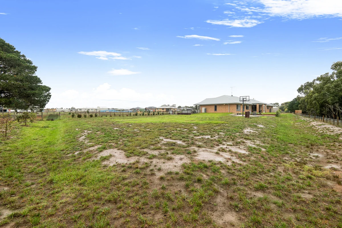 Additional image 18 of 26 Harvest Court, Lethbridge VIC 3332