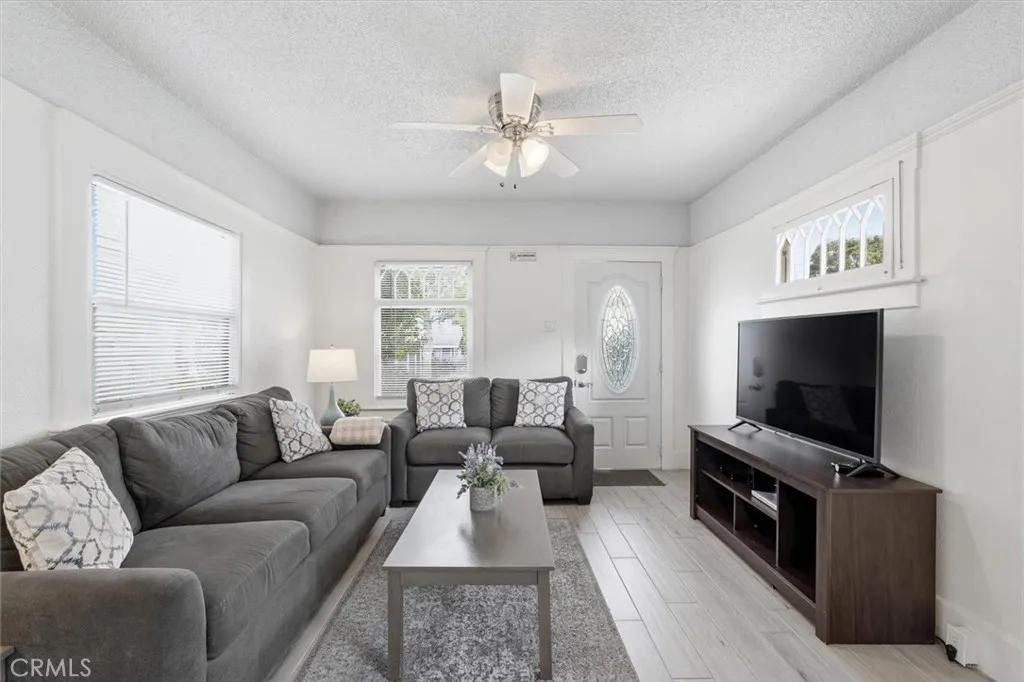 Additional image 11 of 610 Carnelian St, Redondo Beach, CA 90277