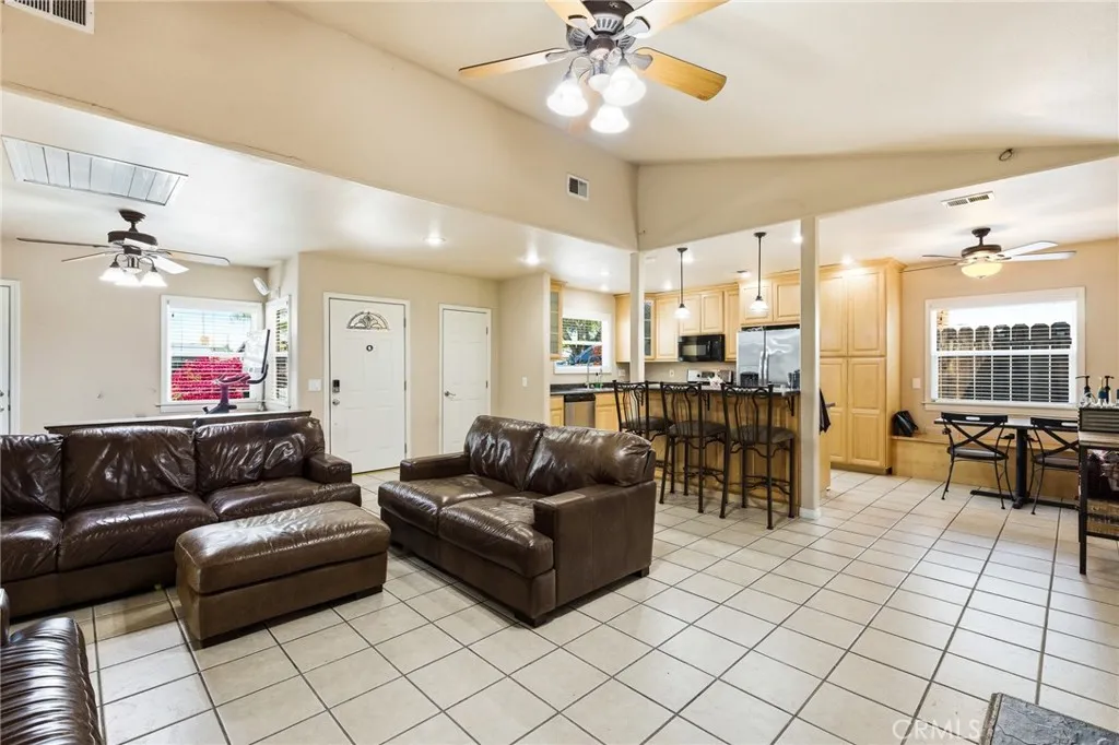Additional image 38 of 226 Hartzell Avenue, Redlands, CA 92374