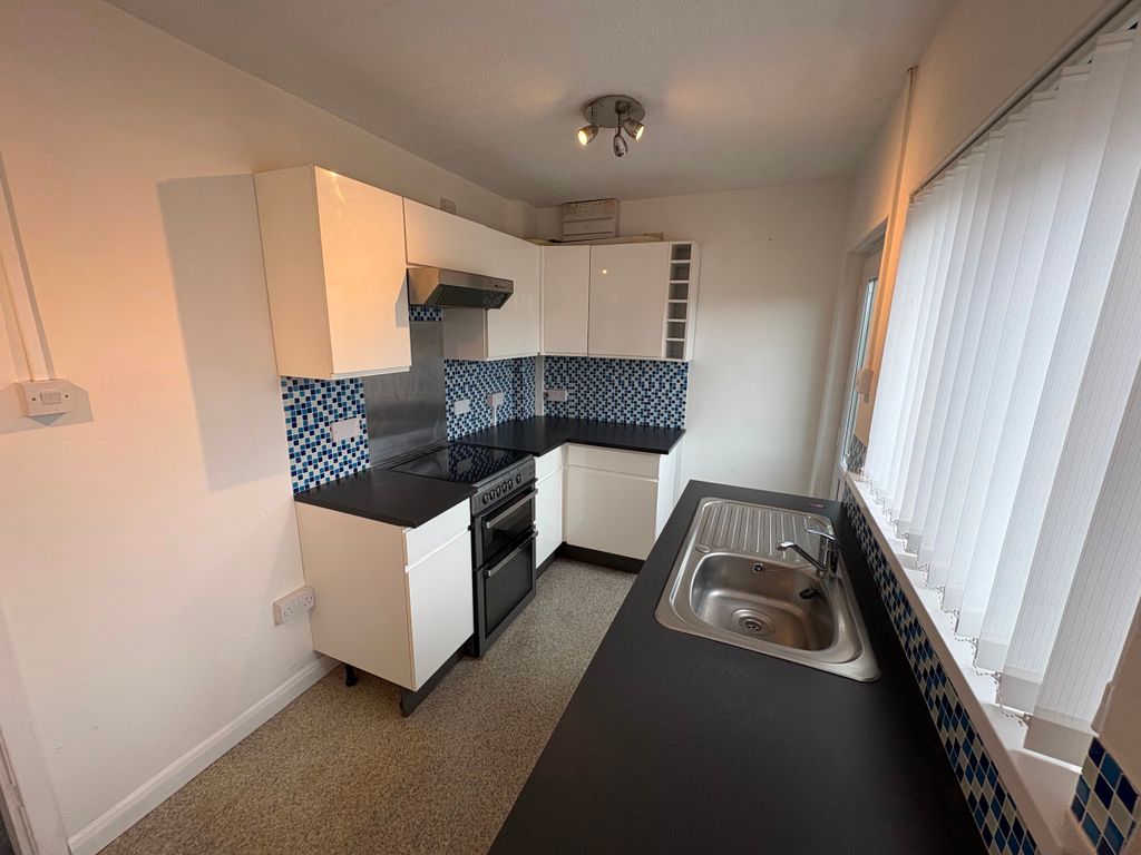 Additional image 10 of 3 bed semi-detached house to rentPark Place, Sarn, Bridgend CF32