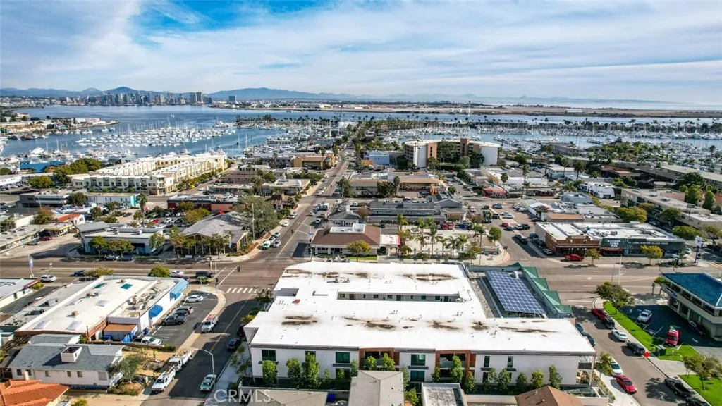 3025 Byron Street Unit 201, Point Loma, CA 92106