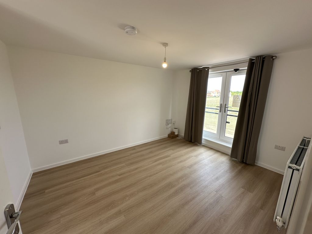 Additional image 10 of 3 bed town house to rentEpping Drive, Peterborough PE7