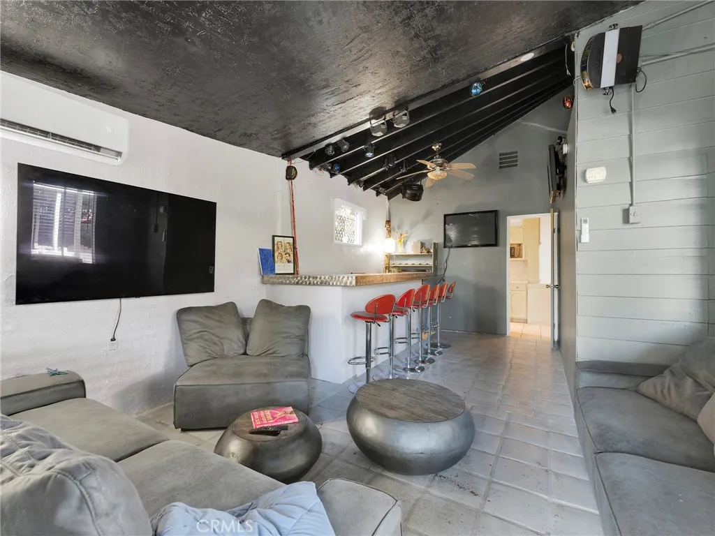 Additional image 69 of 6033 Fulcher Ave, North Hollywood, CA 91606