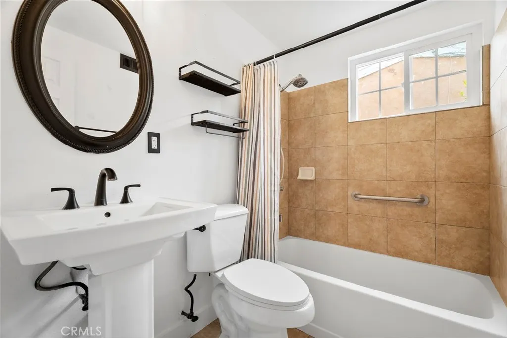 Additional image 39 of 19124 Drycliff Street, Canyon Country, CA 91351