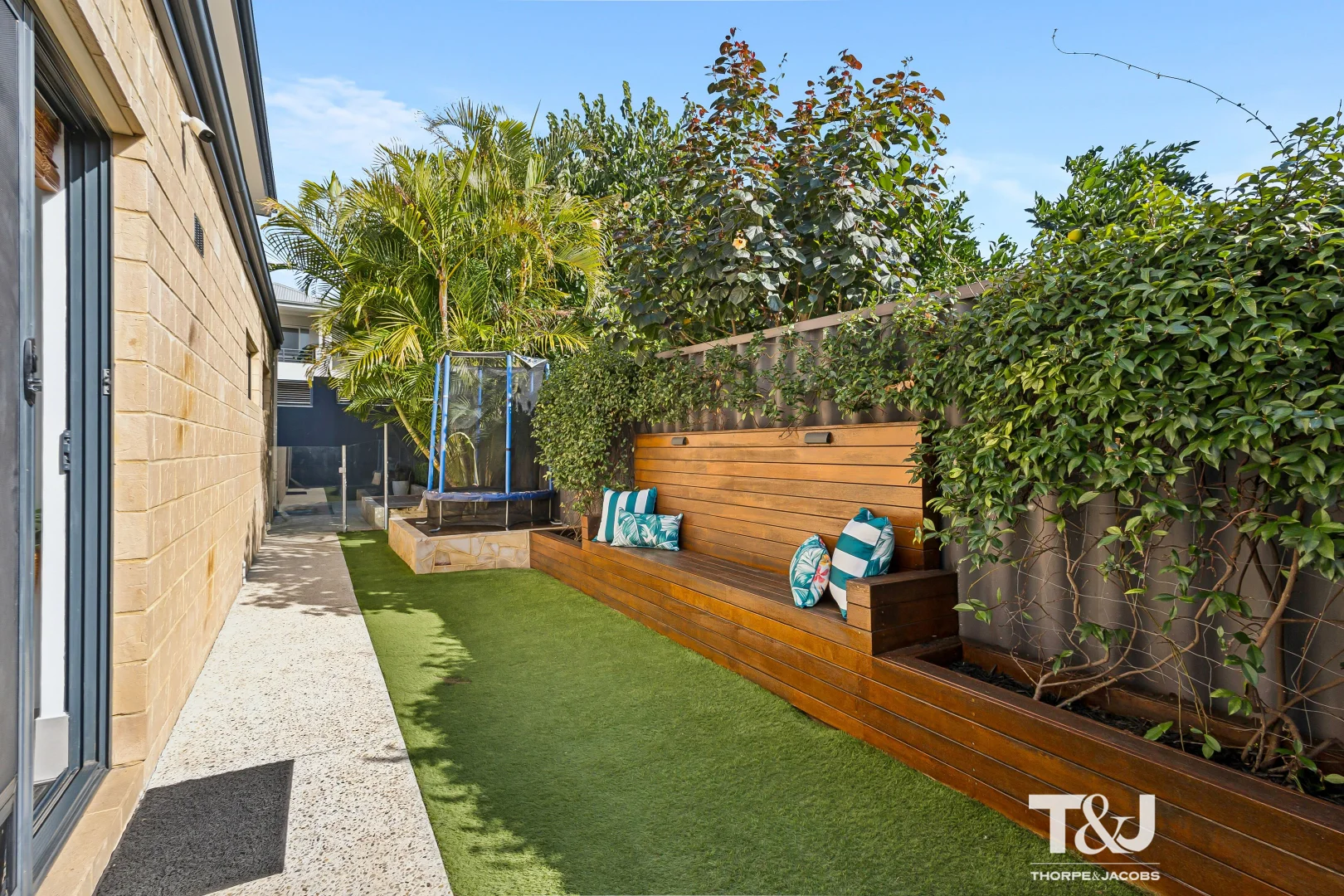 Additional image 3 of 243A Huntriss Road, Doubleview WA 6018
