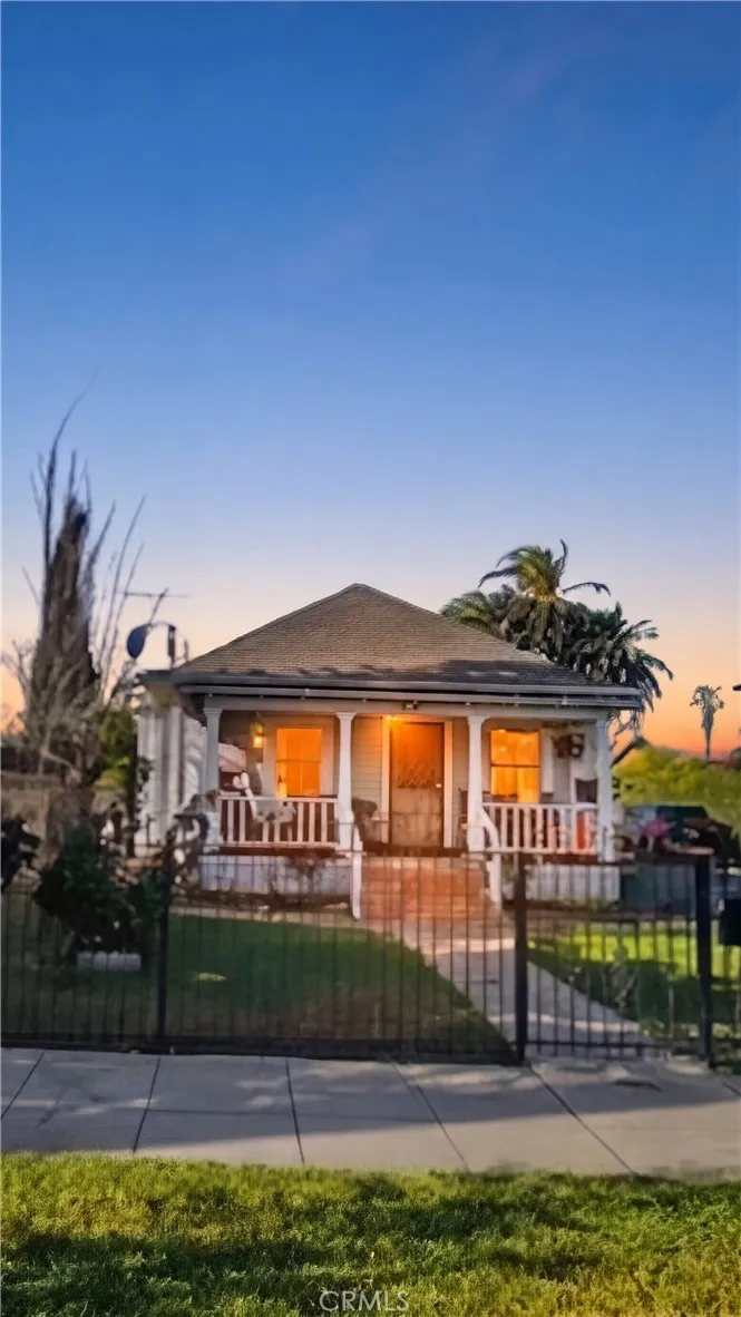 Additional image 22 of 2944 6th St, Riverside, CA 92507