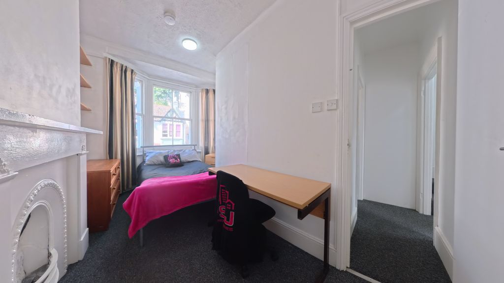 Additional image 6 of 7 bed terraced house to rentRoundhill Crescent, Brighton BN2