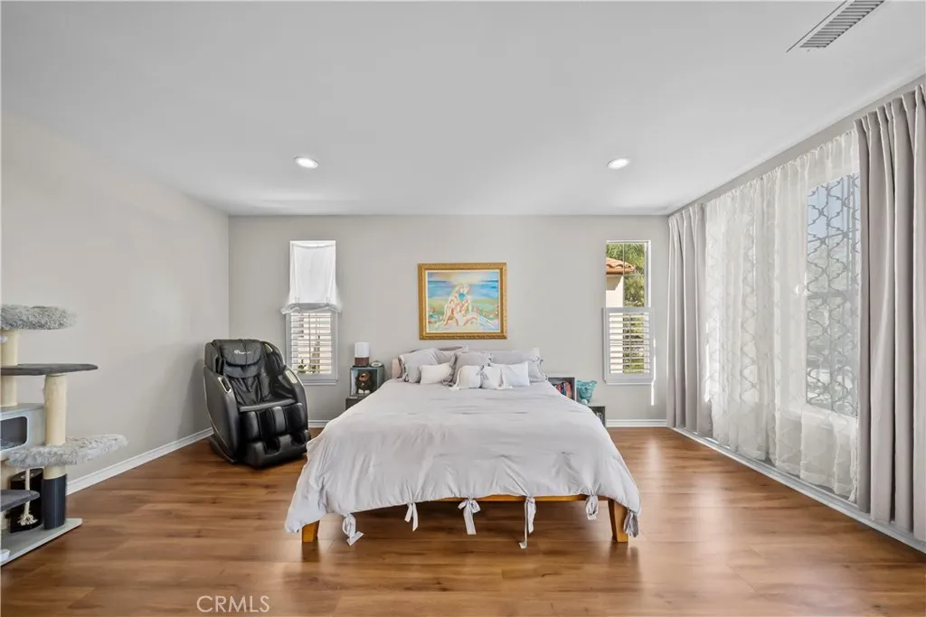 Additional image 46 of 23912 Lakeside Road, Valencia, CA 91355