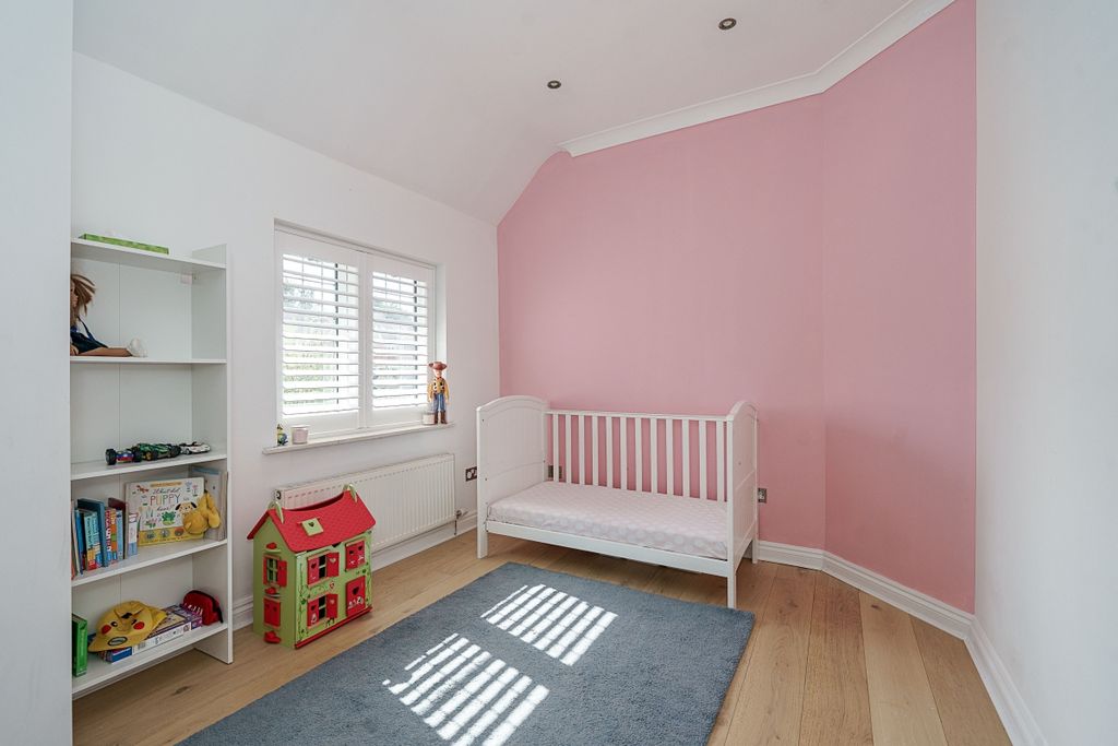 Additional image 9 of 3 bed semi-detached house to rentUpper Richmond Road West, Richmond TW10