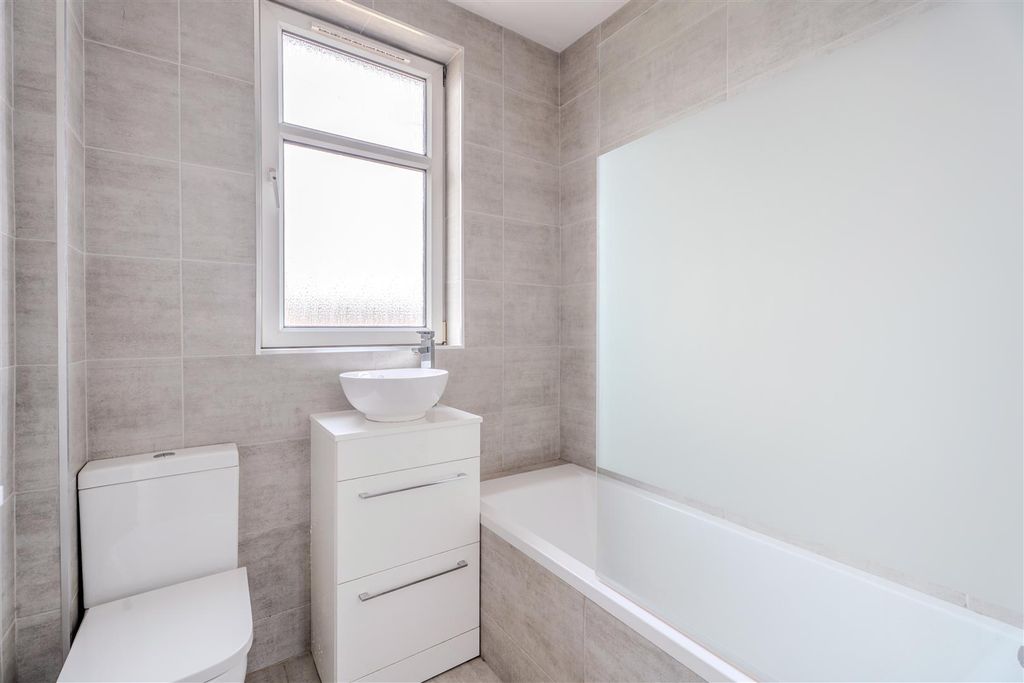 Additional image 17 of 2 bed flat to rentLadywell Road, Motherwell ML1