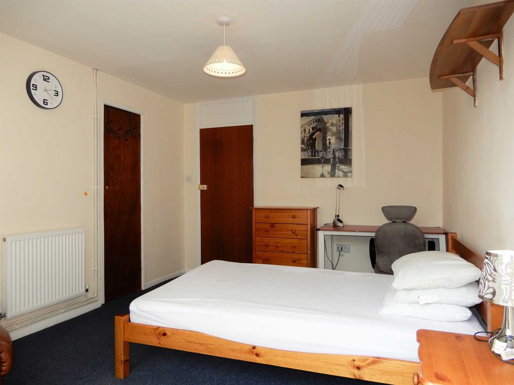 Additional image 7 of 3 bed terraced house to rentCulpepper Close, Canterbury CT2