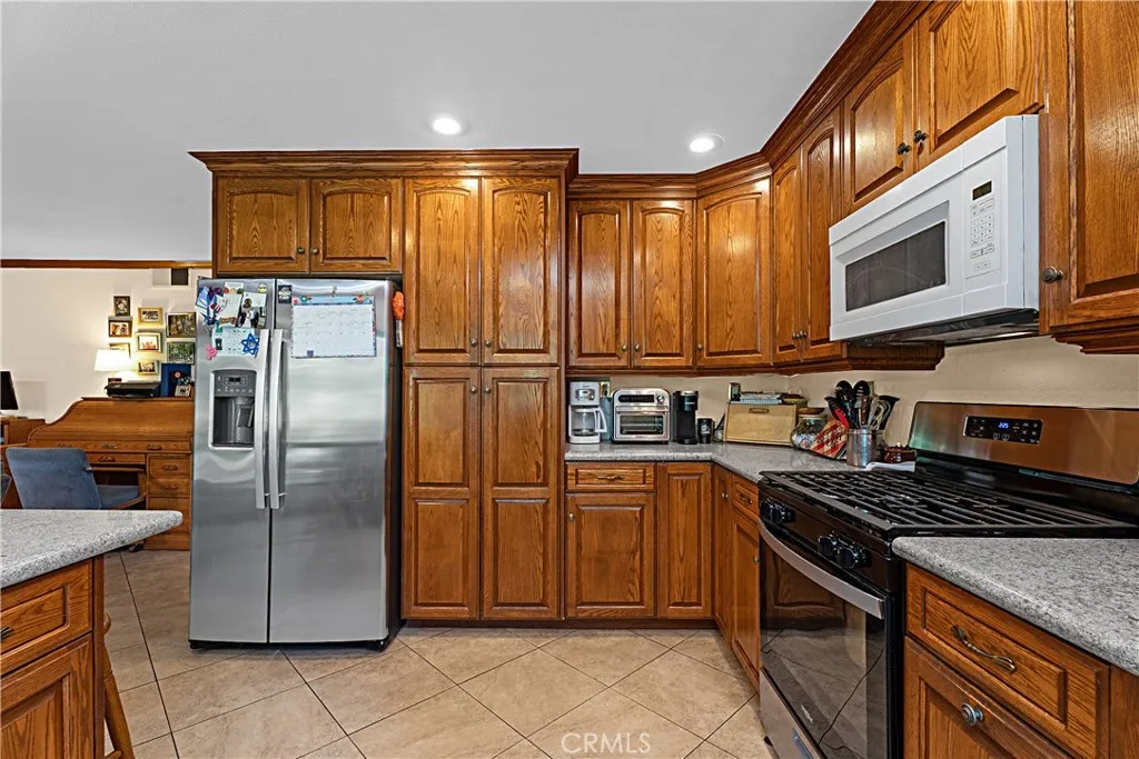 Additional image 15 of 6547 E Marengo Dr, Anaheim, CA 92807